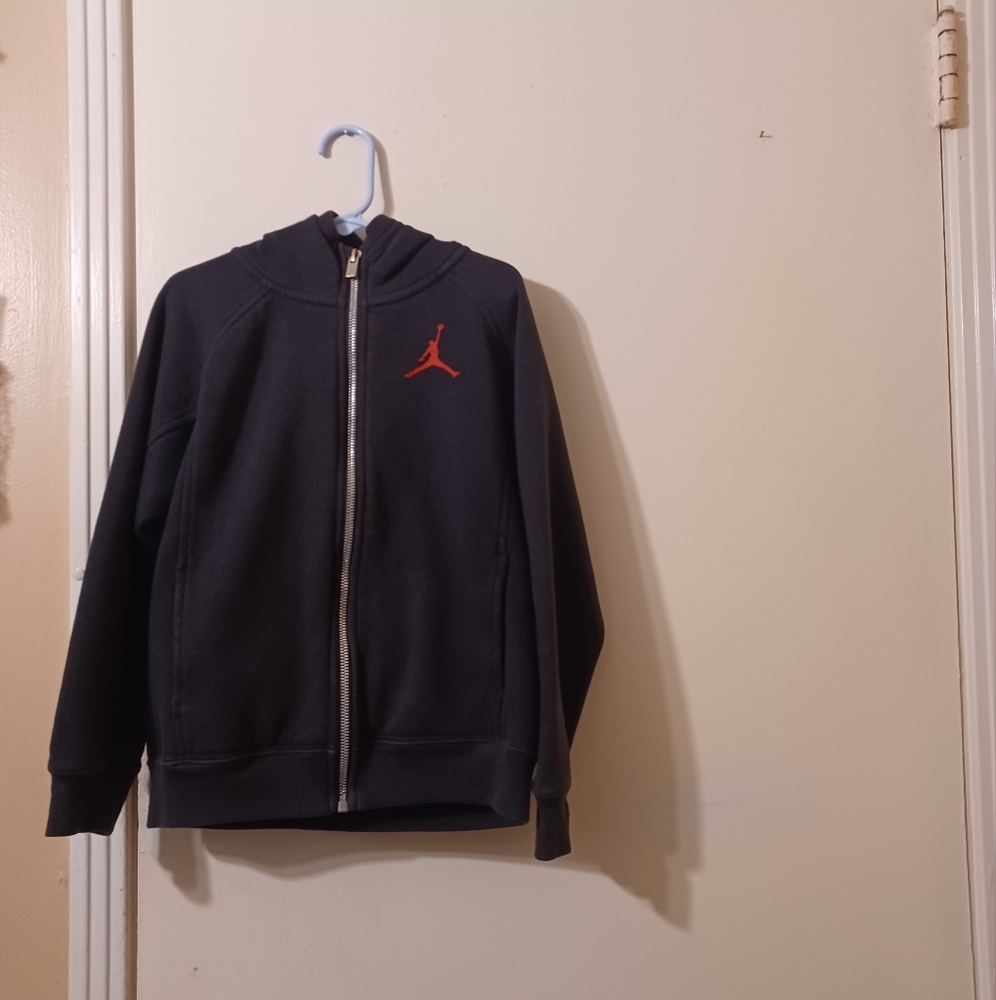 Jordan Size 6/7 Boy's Zip-up Hoodie